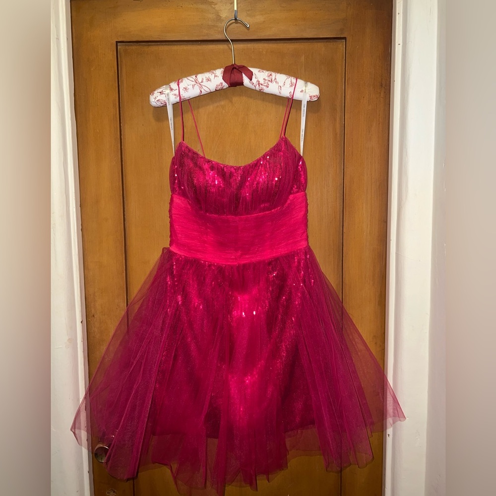 Sherri Hill Fuchsia party dress